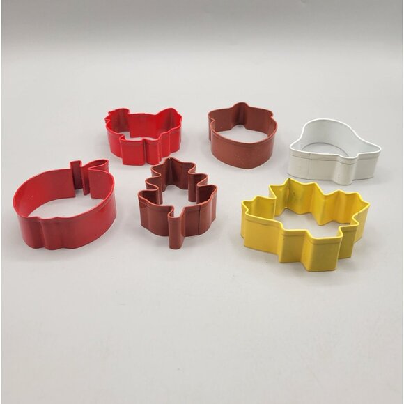 Wilton Holiday and Autumn Themed Metal Cookie Cutters Set Of 6 - Picture 2 of 3